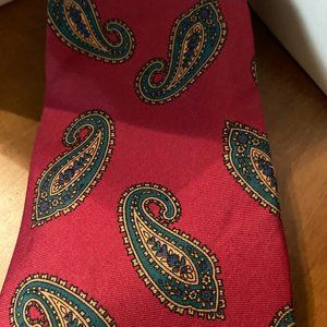 NICE MEN'S TIE GREAT GIFT FOR HOLIDAY MADE IN USA
